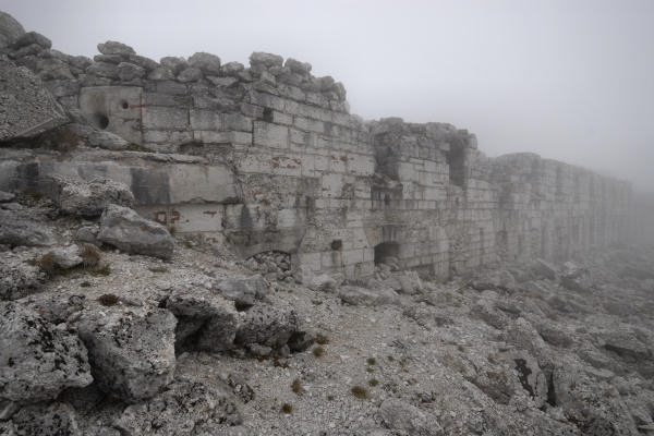 ex forte Dosso delle Somme a Serrada di Folgaria