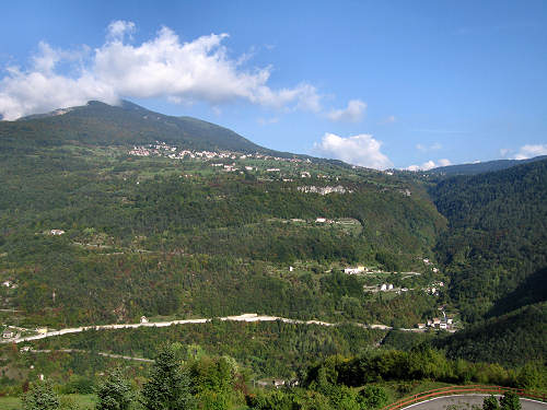 Guardia di Folgaria - il paese dipinto