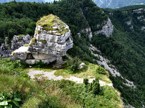 Altar Knotto Rotzo - Altopiano Asiago 7 Comuni