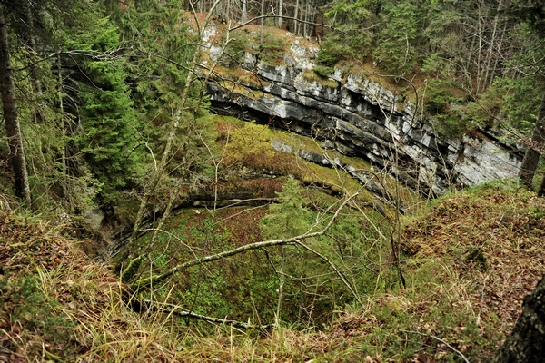Voragine Stonhaus a Roana monte Erio