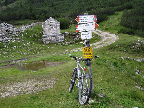 tra la val Galmarara, bivio Munumenti Campo Gallina, bocchetta Portule
