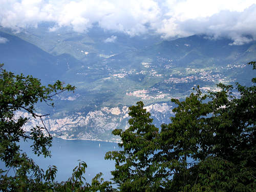 Brenzone, lago di Garda dal monte Baldo