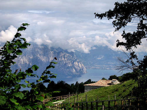 Brenzone, lago di Garda dal monte Baldo