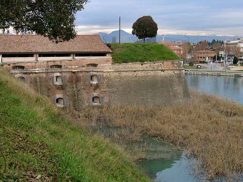 Fortezza Veneziana di Peschiera del Garda