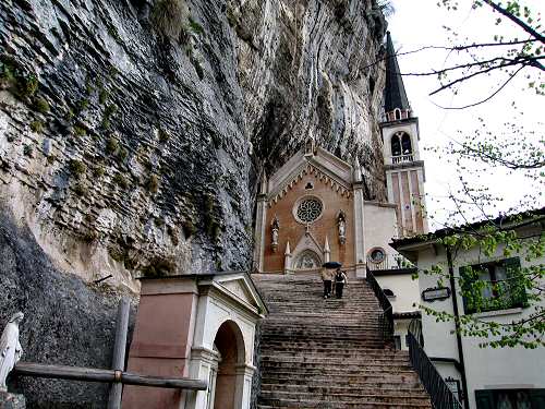 Santuario Madonna della Corona Brentino Belluno Val d'Adige Spiazzi di Ferrara di Monte Baldo