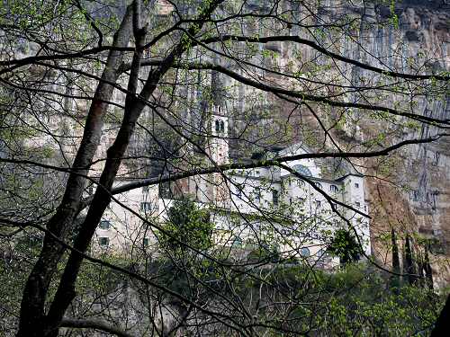 Santuario Madonna della Corona Brentino Belluno Val d'Adige Spiazzi di Ferrara di Monte Baldo