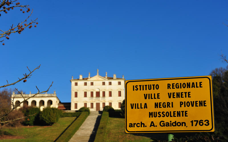 Colli degli Ezzelini, villa Negri-Piovene a Mussolente