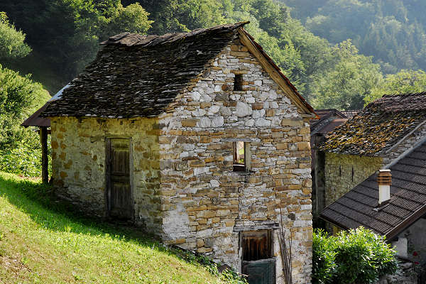 Valle del torrente Ardo, Val de l'Art, monte Schiara, Belluno
