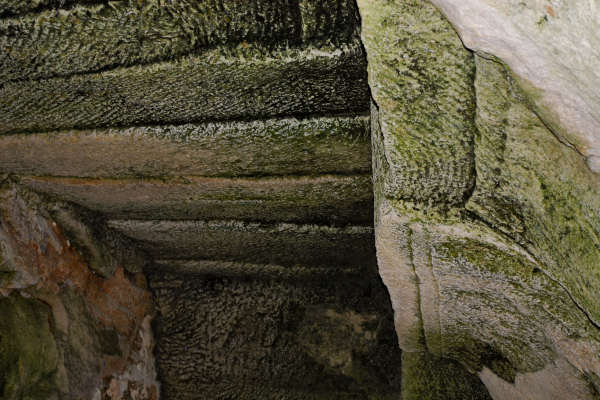 Priare pietra di Zovencedo e San Gottardo, alta Val Liona Valle del Gazzo, Monti Berici