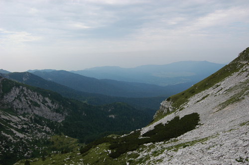 sentiero dal rif. Semenza verso il Cansiglio