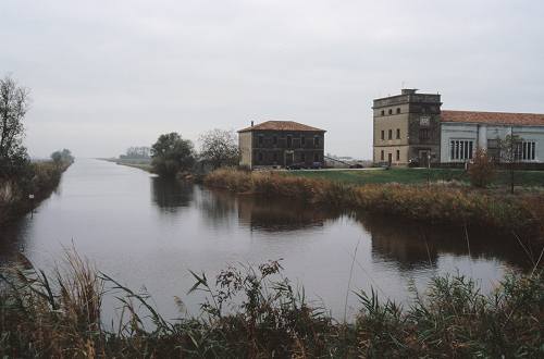 argini verso la laguna