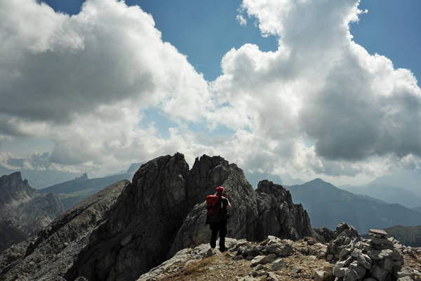 giro dei SetSass con salita a Cima SetSas, passo Valparola rifugio Pralongia
