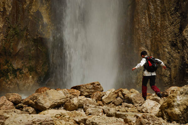 Dolomiti Antelao Val d'Oten Praciadelan Capanna Alpini Cascata Pile