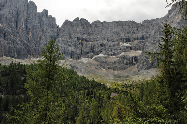 Dolomiti, sentiero passo Tre Croci rifugio Vandelli lago di Sorapiss
