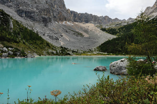 Dolomiti, sentiero passo Tre Croci rifugio Vandelli lago di Sorapiss