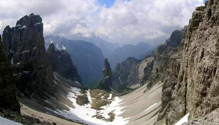 Campanile Val Montanaia Monfalconi Montanaia Spalti Di Toro Nel Parco Naturale Delle Dolomiti Friulane Dolomiti Di Sinistra Piave Rifugio Pordenone Rifugio Padova Tita Barba Vedorcia Giaf Flaiban Pacherini Bivacco Perugini Marchi Granzotto Gervasutti