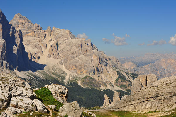 dai pressi del rifugio Nuvolau panorama sulle Dolomiti