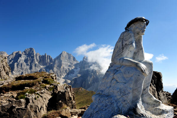 Trekking del Cristo Pensante, passo Rolle