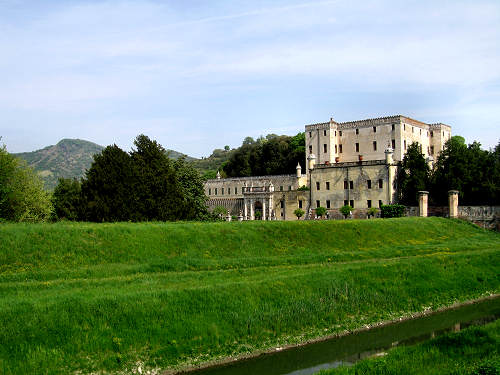 Battaglia Terme, Castello del Catajo