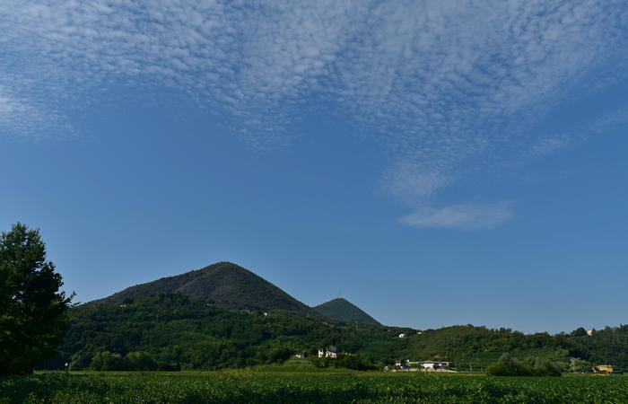 Colli Euganei campagna euganea fiume Bacchiglione, giro cicloturistico Monteortone Monterosso Castello San Martino dela Vaneza Cervarese Santa Croce Praglia