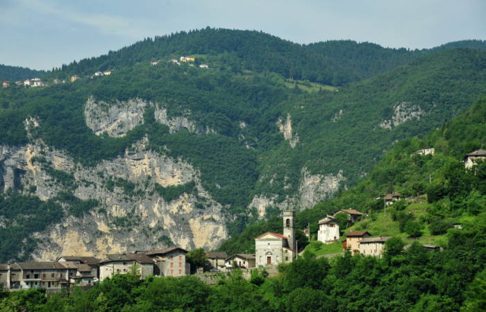 Incino di Rocca di Arsiè, sul Col del Gallo tra il lago di Corlo e Cismon del Grappa