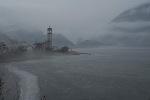 Lago del Corlo alla Rocca di Arsié, foto invernale