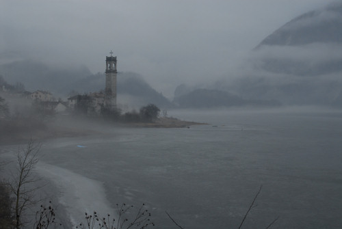 Lago del Corlo alla Rocca di Arsié, foto invernale