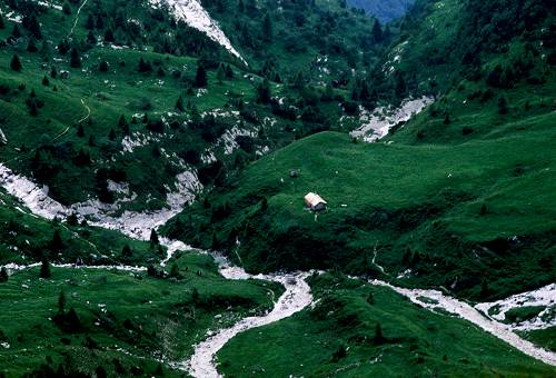 Val Canzoi - casera Cimonega Pian de la Regina