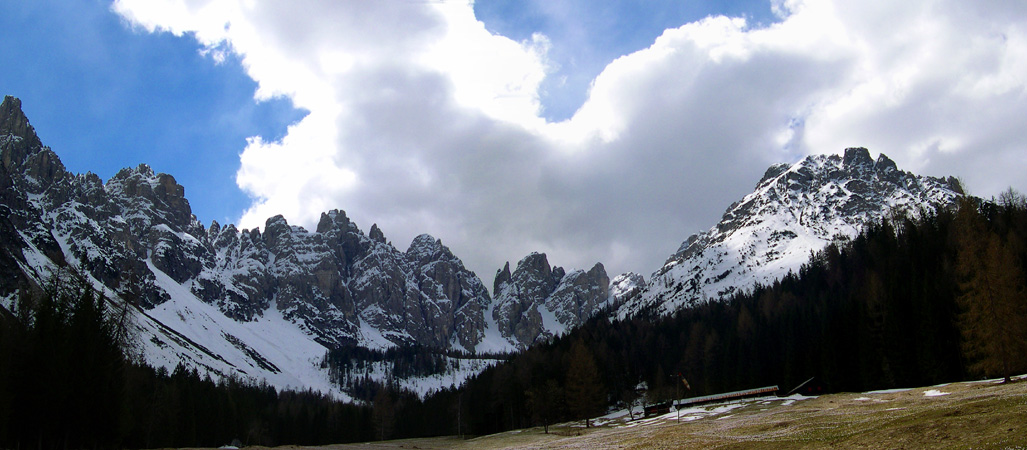Spalti di Toro, Monfalconi, Dolomiti