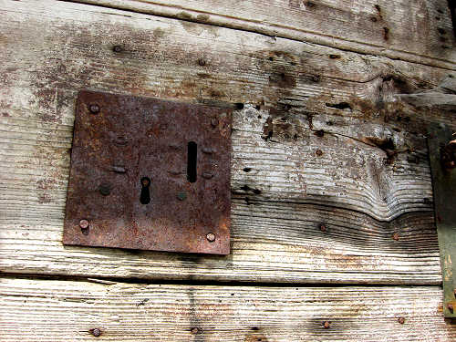 l'antico paese di Casso nella valle del Vajont - Erto e Casso