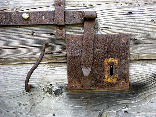 dettagli a Casso - Erto e Casso - Diga Vajont