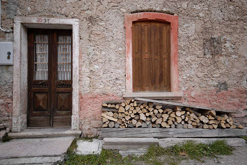 dettagli a Casso - Erto e Casso - Diga Vajont