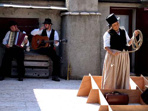 rifugio Alpe Madre ai Colli Alti Col Fenilon nel monte Grappa