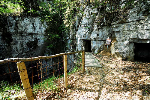 sistema fortificato di Col Andreon, zona Camposolagna sul Monte Grappa