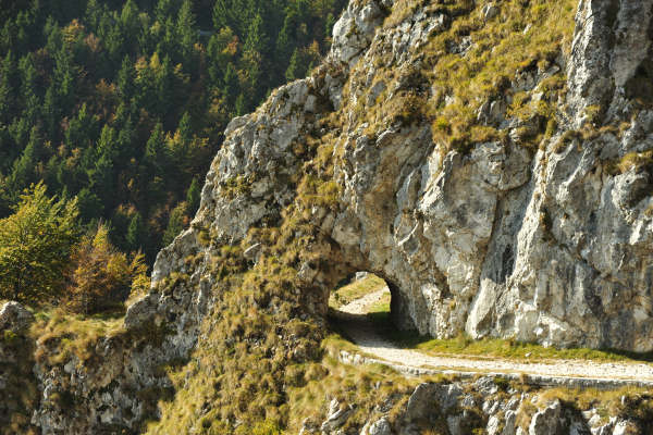 mulattiera del Boccaor, Archeson, Meatte, Val delle Mure, Valle San Liberale