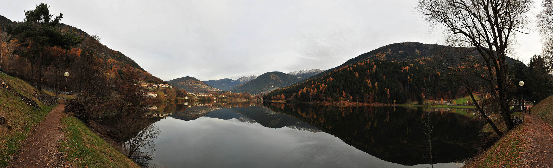 Lago delle Piazze a Bedollo Altopiano Pinè, Lagorai Trentino