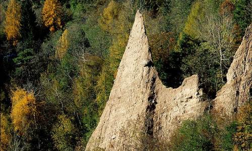 Piramidi di Segonzano, Val di Cembra