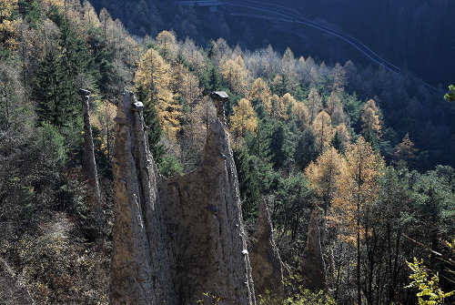 Piramidi di terra a Segonzano in Val Cembra