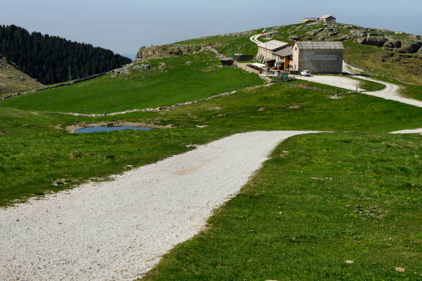 mountain bike Parpari San Giorgio Podestaria Castelberto malga Lessinia