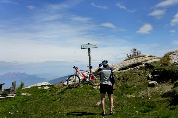 mountain bike Parpari San Giorgio Podestaria Castelberto malga Lessinia