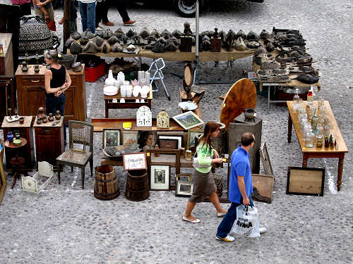 mercatino dell'antiquariato e robeveccie, ultima domenica del mese a Piazzola sul Brenta