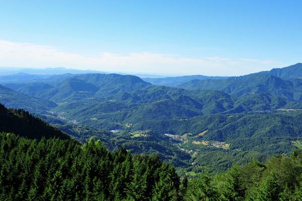 Strada delle 52 gallerie al monte Pasubio, da passo Xomo bocchetta Campiglia al rifugio gen. A.Papa