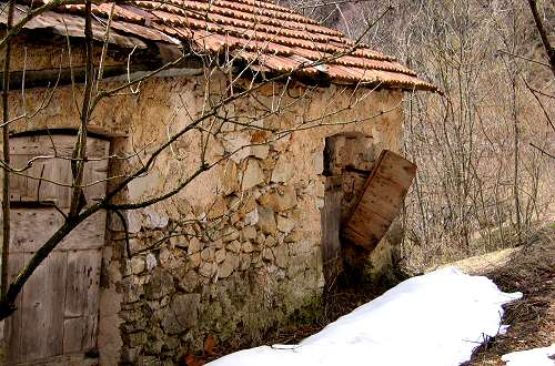 Val di Tovo, Valle di Posina, Castana Laghi