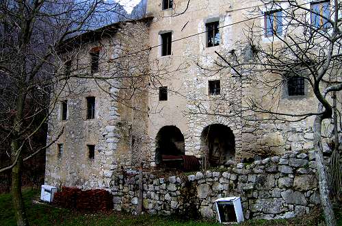Val di Tovo, Valle di Posina, Castana Laghi
