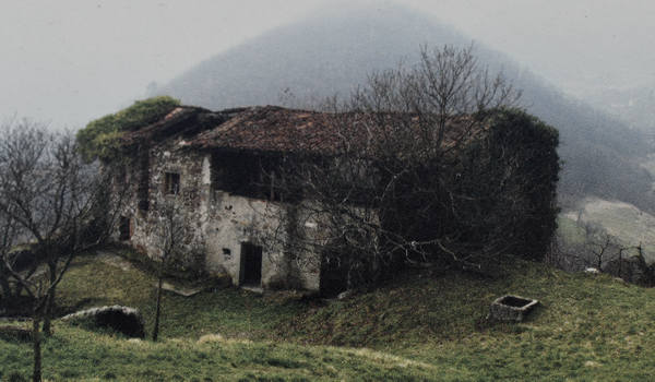 Torrebelvicino, sentiero Antica Pieva al castello di Pievebelvicino