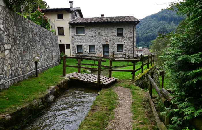 La Via dell'acqua a Valli del Pasubio in Val Leogra Alto Vicentino