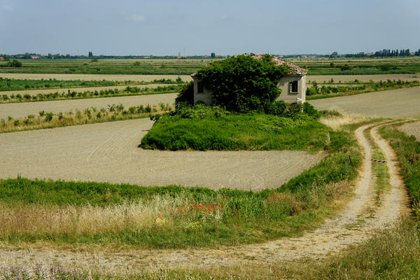 giro cicloturistico tra Adria e Porto Viro lungo gli argini del Canal Bianco e del fiume Po
