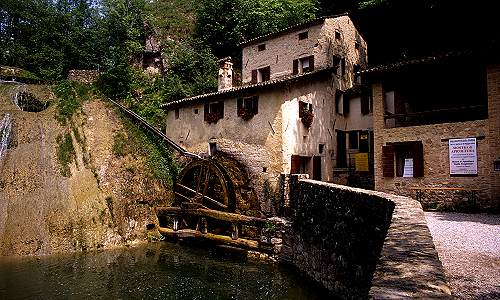 Molinetto della Croda a Refrontolo, colli del Prosecco, Treviso