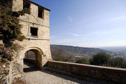 passeggiata panoramica al Santuario di Sant'Augusta a Serravalle di Vittorio Veneto