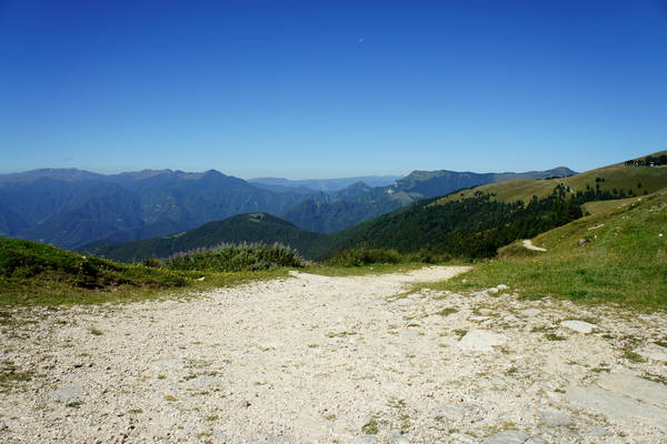 giro del monte Cesen in mountain bike, Pianezze Molvine Milies Capitel di Garda malga Mariech